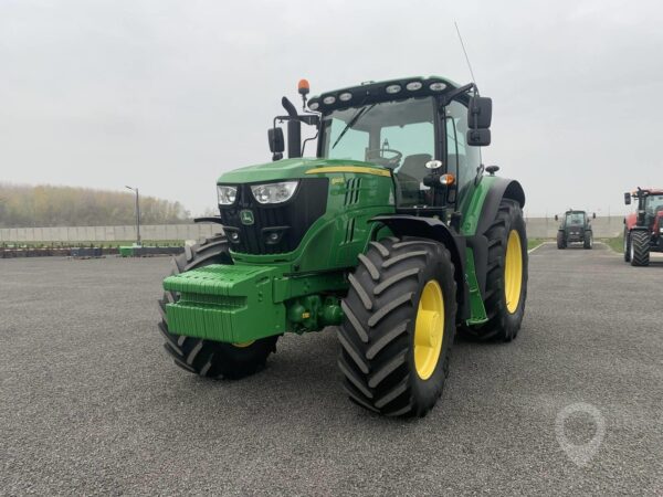 JOHN DEERE 6145R