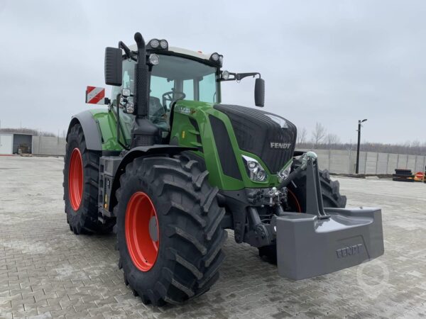 FENDT 824 VARIO