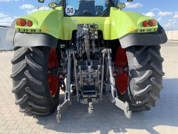 CLAAS AXION 840 - Image 2